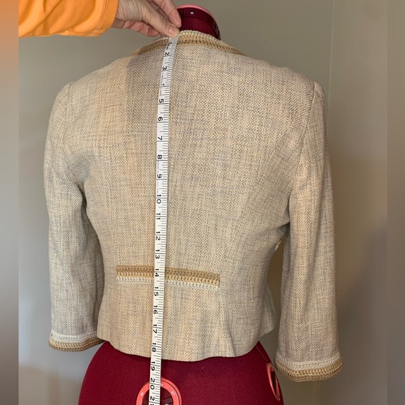 Never worn 100% silk linen look Bolero BCBG jacket. Fully lined, good condition - Picture 2 of 5